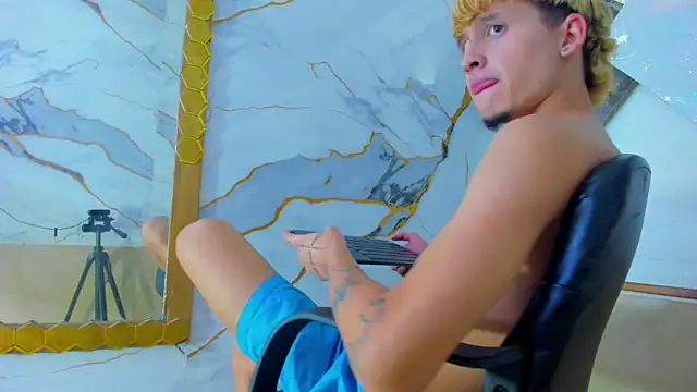 aapolo  online show from September 23, 2025, 5:14 am