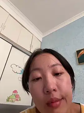 xiaomugouya online show from September 17, 2025, 3:52 am