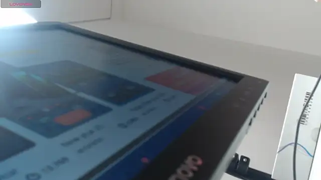 MayaScott11 online show from November 24, 2025, 7:25 pm