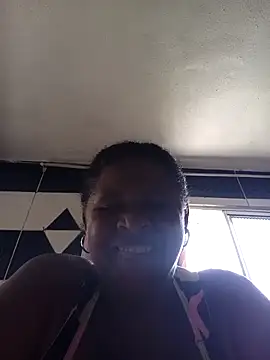 Rosabela04 online show from April 2, 2026, 2:13 pm