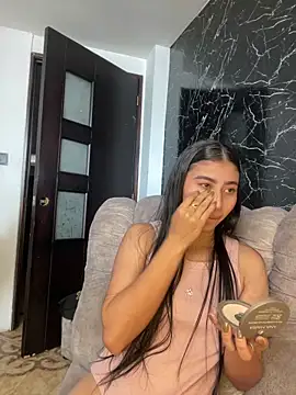 Snapshot of Isabella_Montoya chatting on September 20, 2025, 5:40 pm Isabella Montoya online show from September 20, 2025, 5:40 pm