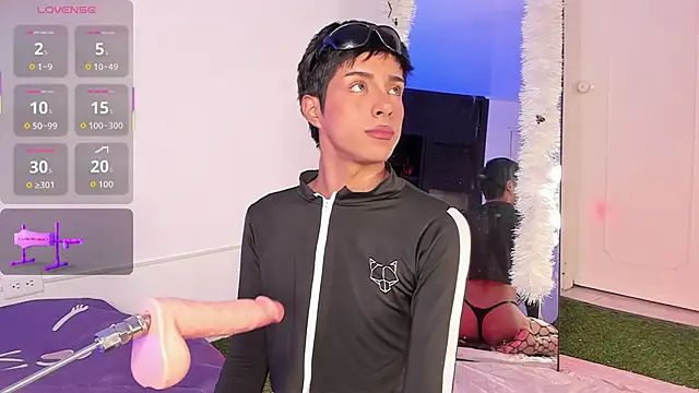 EstivenSallas online show from November 30, 2025, 3:51 am