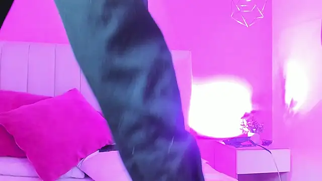  ruby red online show from October 13, 2025, 9:27 pm