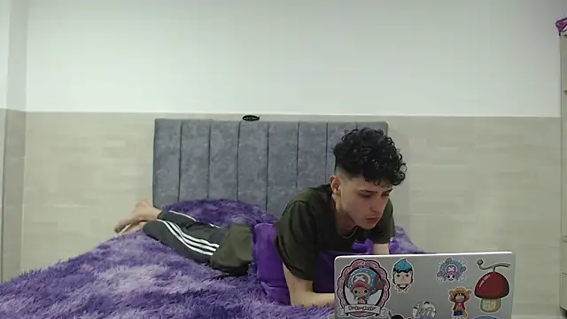  ruby red online show from November 13, 2025, 9:30 pm