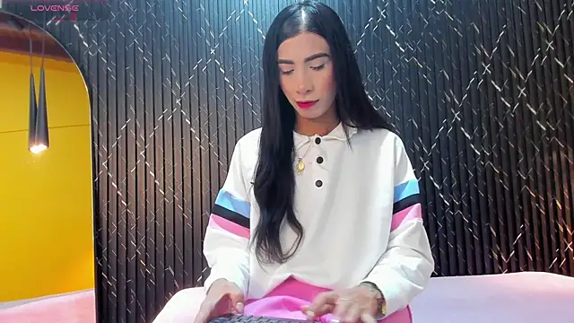 Miss Ariaa online show from September 24, 2025, 11:39 am