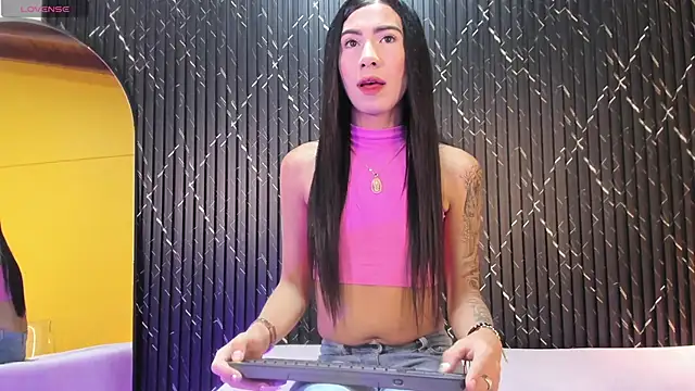 Miss Ariaa online show from September 25, 2025, 12:00 pm