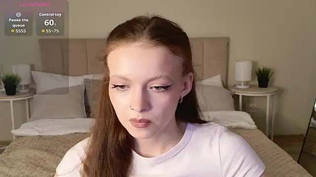 Snapshot of SallyPinkman chatting on June 17, 2026, 9:08 am SallyPinkman online show from June 17, 2026, 9:08 am