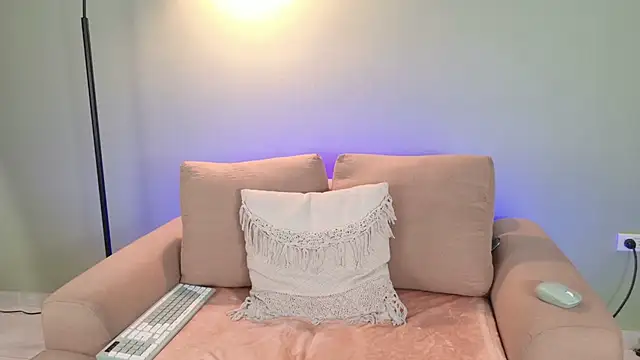 Vicky kittyy online show from July 28, 2026, 3:21 pm