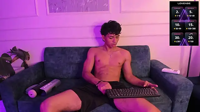 Jaycob Black1 online show from November 10, 2025, 12:21 pm