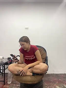 Snapshot of coupleyys chatting on February 22, 2026, 1:19 am coupleyys online show from February 22, 2026, 1:19 am