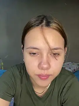 Snapshot of coupleyys chatting on February 4, 2026, 2:01 pm coupleyys online show from February 4, 2026, 2:01 pm