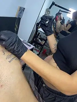 Snapshot of coupleyys chatting on February 16, 2026, 7:01 pm coupleyys online show from February 16, 2026, 7:01 pm