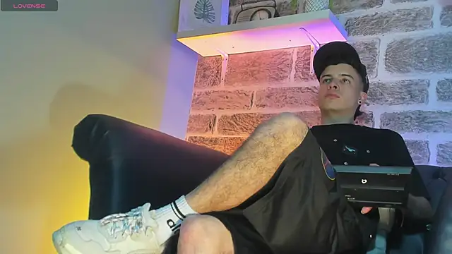 kevinn blue1 online show from October 29, 2025, 11:14 pm