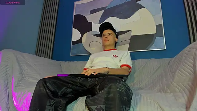 kevinn blue1 online show from October 24, 2025, 8:08 pm