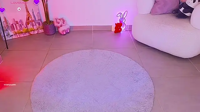 violetssweet online show from October 9, 2025, 2:56 am