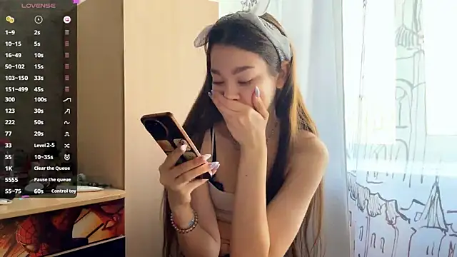 Snapshot of Cuteviola chatting on April 10, 2026, 12:28 am Cuteviola online show from April 10, 2026, 12:28 am