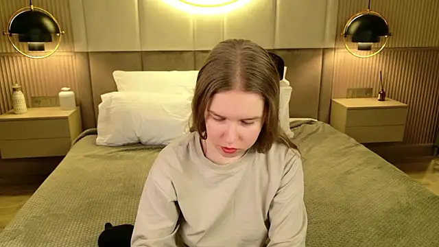 Snapshot of Alida_Brice chatting on January 19, 2026, 6:28 am Alida Brice online show from January 19, 2026, 6:28 am