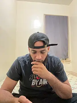 LeoPR00 online show from October 2, 2025, 6:17 am