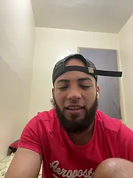 LeoPR00 online show from October 7, 2025, 1:17 am