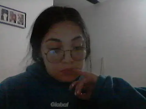 Damian and Jennifer online show from September 24, 2025, 12:18 am