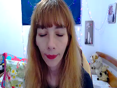 seraphinewhite online show from April 8, 2026, 7:43 am