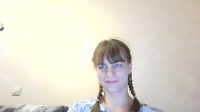 Loriven online show from September 24, 2025, 7:42 pm