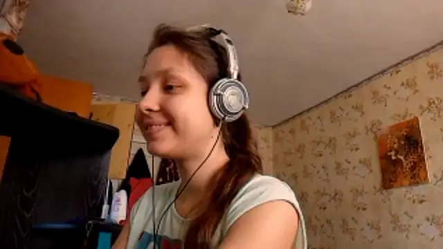 Snapshot of QutieDaSweet chatting on September 19, 2025, 7:12 am QutieDaSweet online show from September 19, 2025, 7:12 am