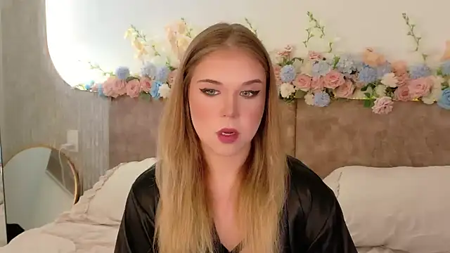 Lilith Bonheur online show from April 28, 2026, 12:53 am