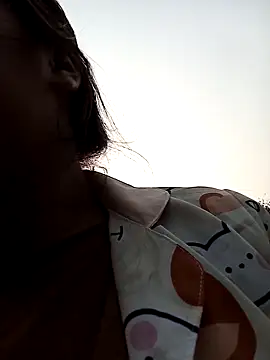 Luyen004 online show from March 27, 2026, 1:03 am