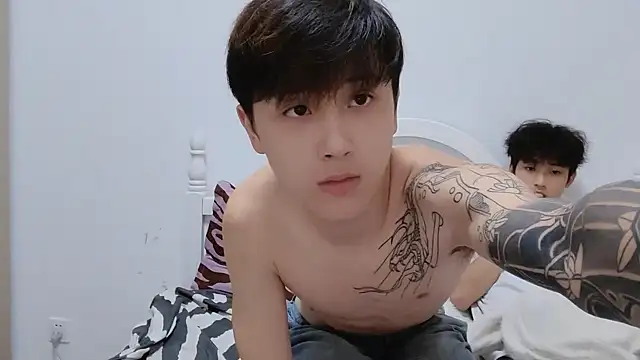 xiaoyi2563 online show from October 11, 2025, 3:35 pm