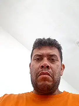 CasadoQ online show from October 11, 2025, 3:46 pm
