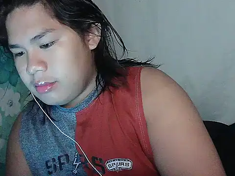 Huntrix2025 online show from May 10, 2026, 1:14 pm
