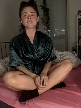 Snapshot of Mia_Winters chatting on October 24, 2025, 6:51 pm Mia Winters online show from October 24, 2025, 6:51 pm