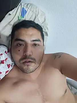 Snapshot of Carlosf420 chatting on October 3, 2025, 5:31 am Carlosf420 online show from October 3, 2025, 5:31 am