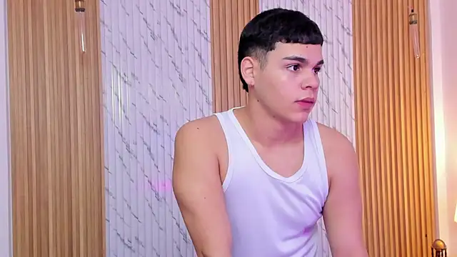 james jonnes online show from November 25, 2025, 7:36 pm