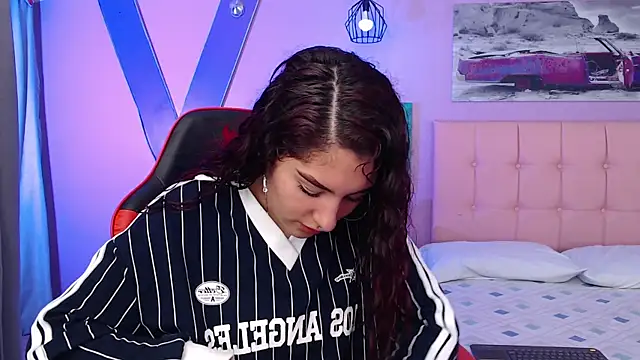 Snapshot of Sabriinaa_Foxx chatting on September 19, 2025, 12:31 pm Sabriinaa Foxx online show from September 19, 2025, 12:31 pm