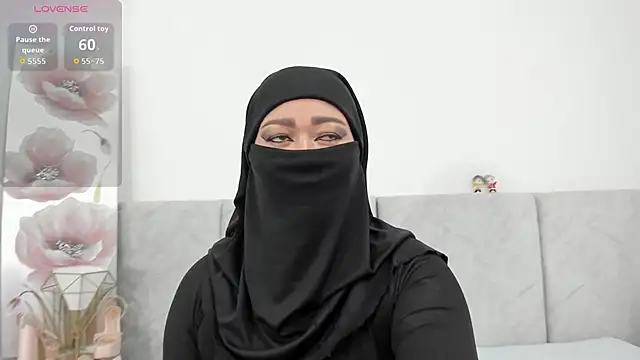 Snapshot of Jadiya_ chatting on September 30, 2025, 12:11 pm Jadiya online show from September 30, 2025, 12:11 pm