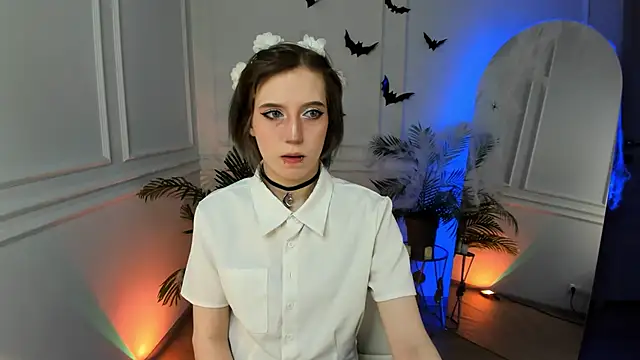 MorgyAsuna  online show from October 23, 2025, 1:32 pm