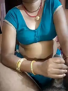 Snapshot of monarani5986 chatting on February 10, 2026, 4:17 pm monarani5986 online show from February 10, 2026, 4:17 pm