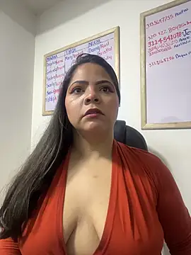 Snapshot of ROUSE_SINCLAIR chatting on November 15, 2025, 9:08 pm ROUSE SINCLAIR online show from November 15, 2025, 9:08 pm