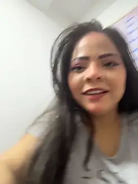 Snapshot of ROUSE_SINCLAIR chatting on October 15, 2025, 7:11 pm ROUSE SINCLAIR online show from October 15, 2025, 7:11 pm