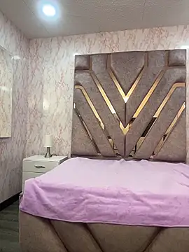 Snapshot of ROUSE_SINCLAIR chatting on November 26, 2025, 9:04 pm ROUSE SINCLAIR online show from November 26, 2025, 9:04 pm