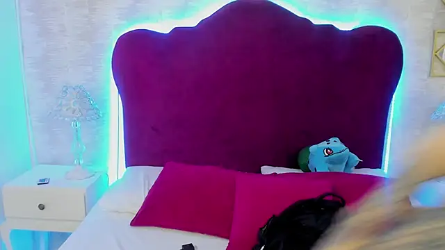 Snapshot of LaylaaDoll chatting on September 25, 2025, 6:14 pm LaylaaDoll online show from September 25, 2025, 6:14 pm