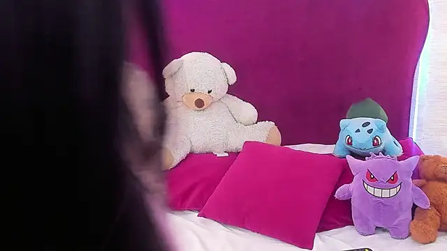 Snapshot of LaylaaDoll chatting on October 3, 2025, 6:09 pm LaylaaDoll online show from October 3, 2025, 6:09 pm