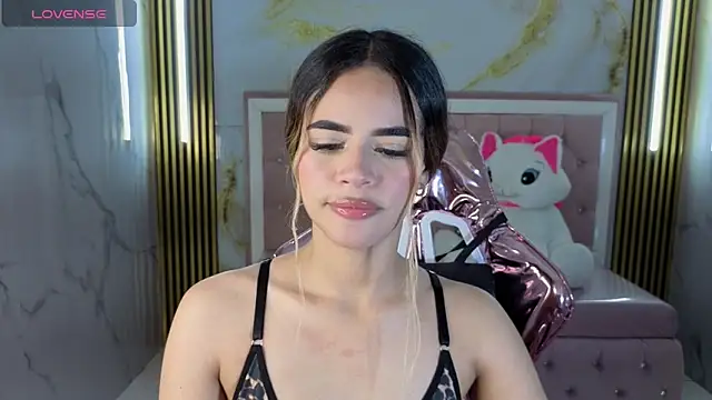Snapshot of lilith4_s chatting on May 15, 2026, 8:18 pm lilith4 s online show from May 15, 2026, 8:18 pm