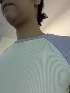 Isabella-Teen online show from December 21, 2025, 2:24 am