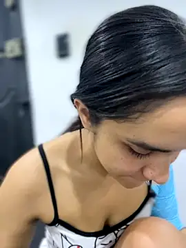 Isabella-Teen online show from October 27, 2025, 12:55 am