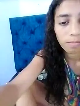 Snapshot of noe_30 chatting on September 15, 2025, 5:46 pm noe 30 online show from September 15, 2025, 5:46 pm