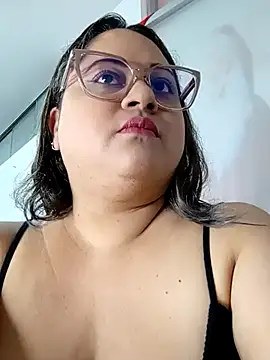 Chiki hot92 online show from January 10, 2026, 9:32 pm