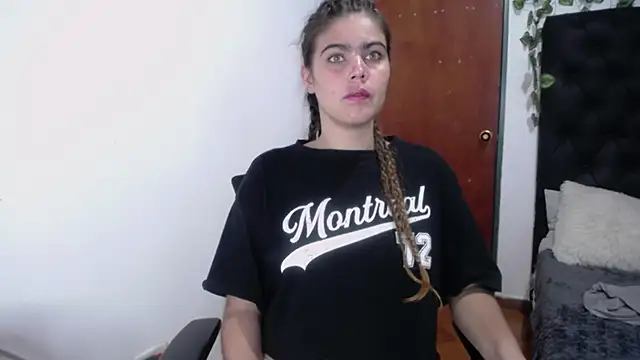 isabel 09 online show from November 1, 2025, 3:02 am